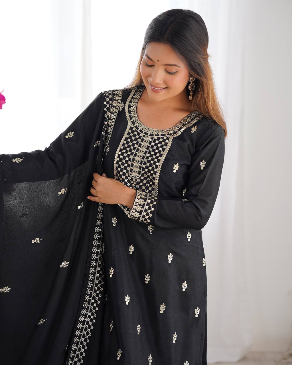 *PRESENTING NEW BEAUTIFUL PURE CHINON SILK FABRIC STRAIGHT FIT KURTA WITH DUPPTA SET,TROUSERS,READY TO WEAR*