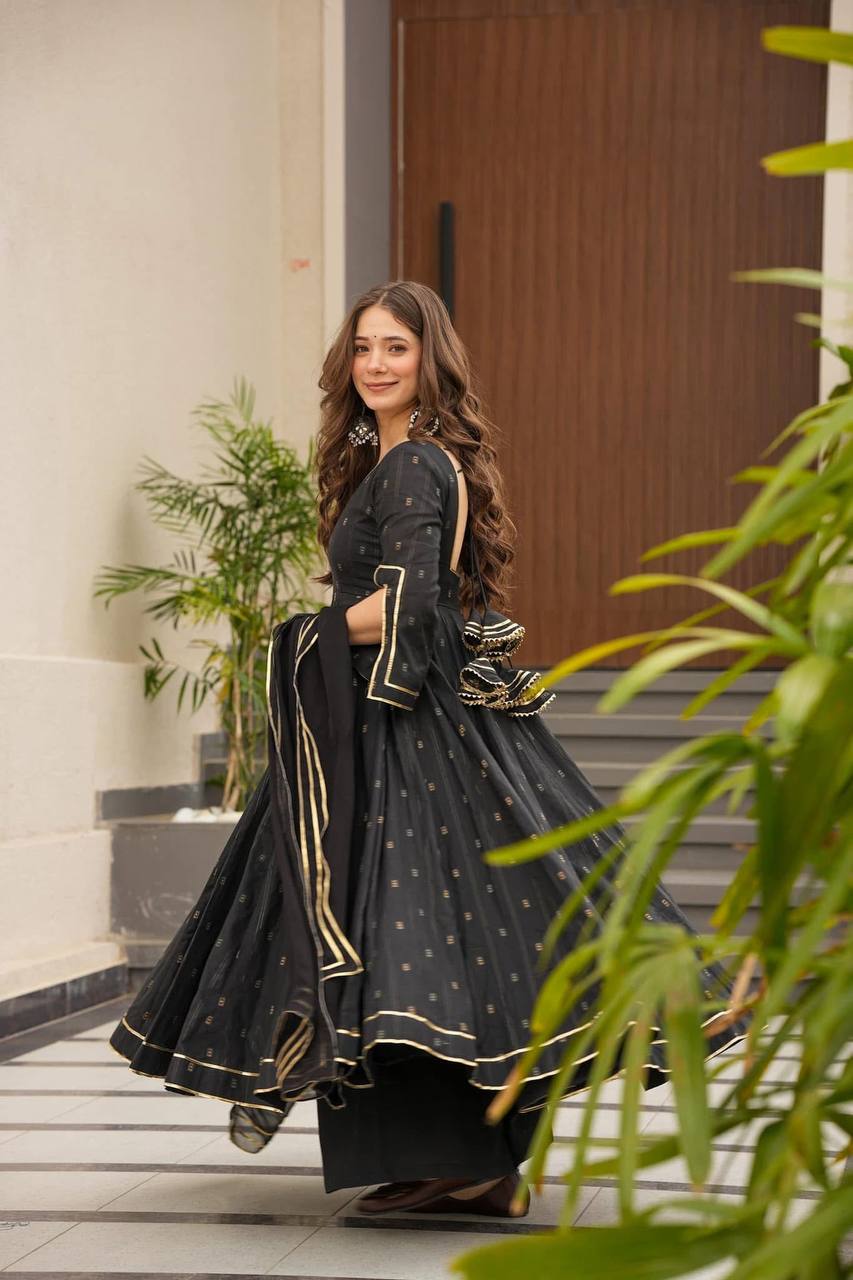 Designer Anarkali Suit is luxury clothing Considered to be high quality Made by digital print.