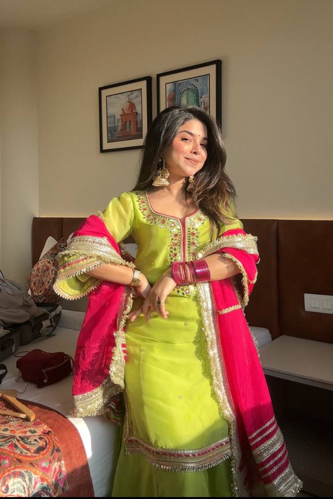 Designer Sarara Suit is luxury clothing Considered to be high quality Made by Thread-Sequins Embroidery.