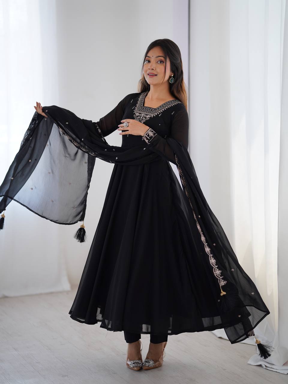 HEAVY PURE SOFT FOX GEORGETTE FANCY EMBROIDERY BEADS AND JARI WORK