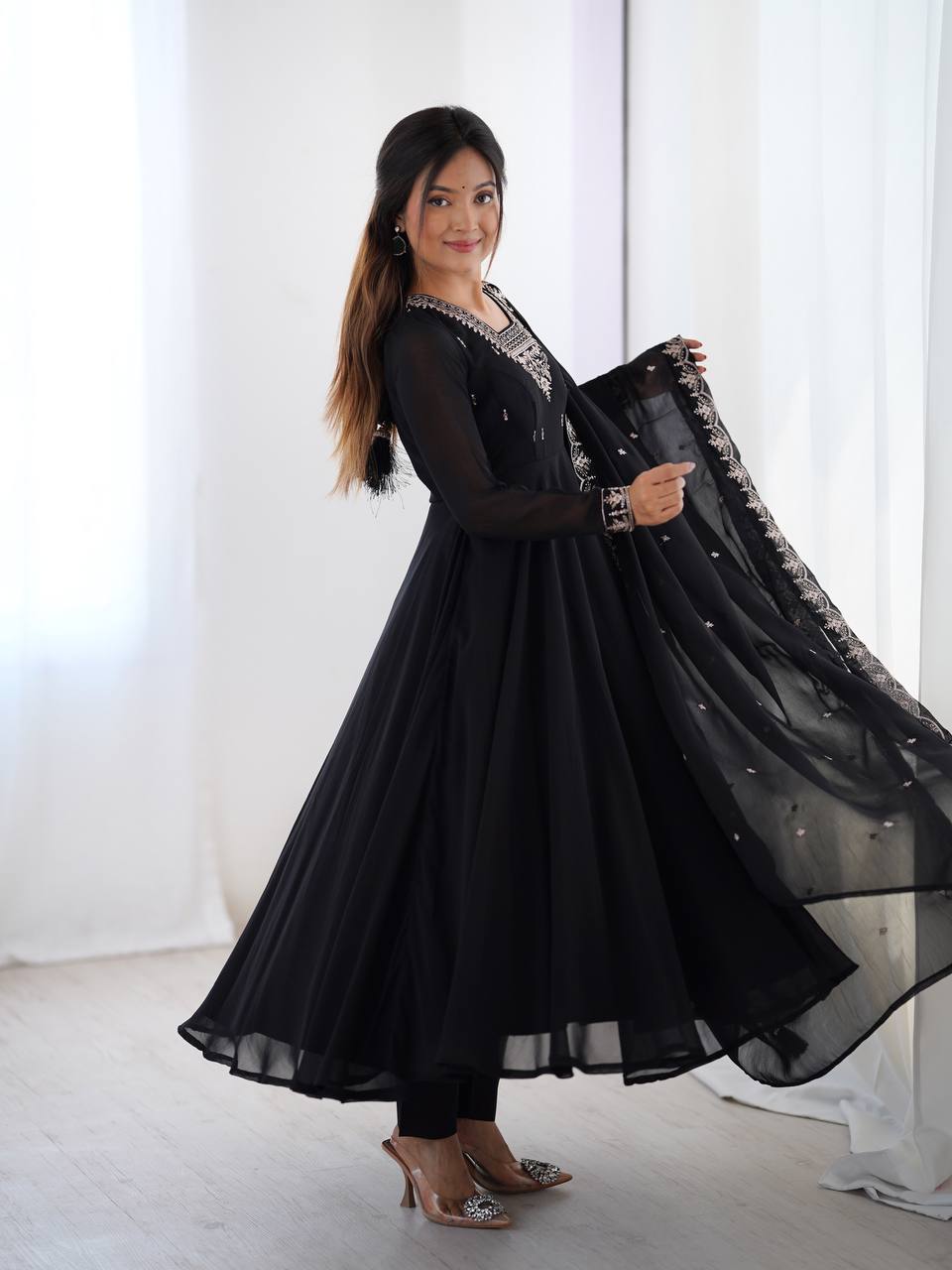 HEAVY PURE SOFT FOX GEORGETTE FANCY EMBROIDERY BEADS AND JARI WORK