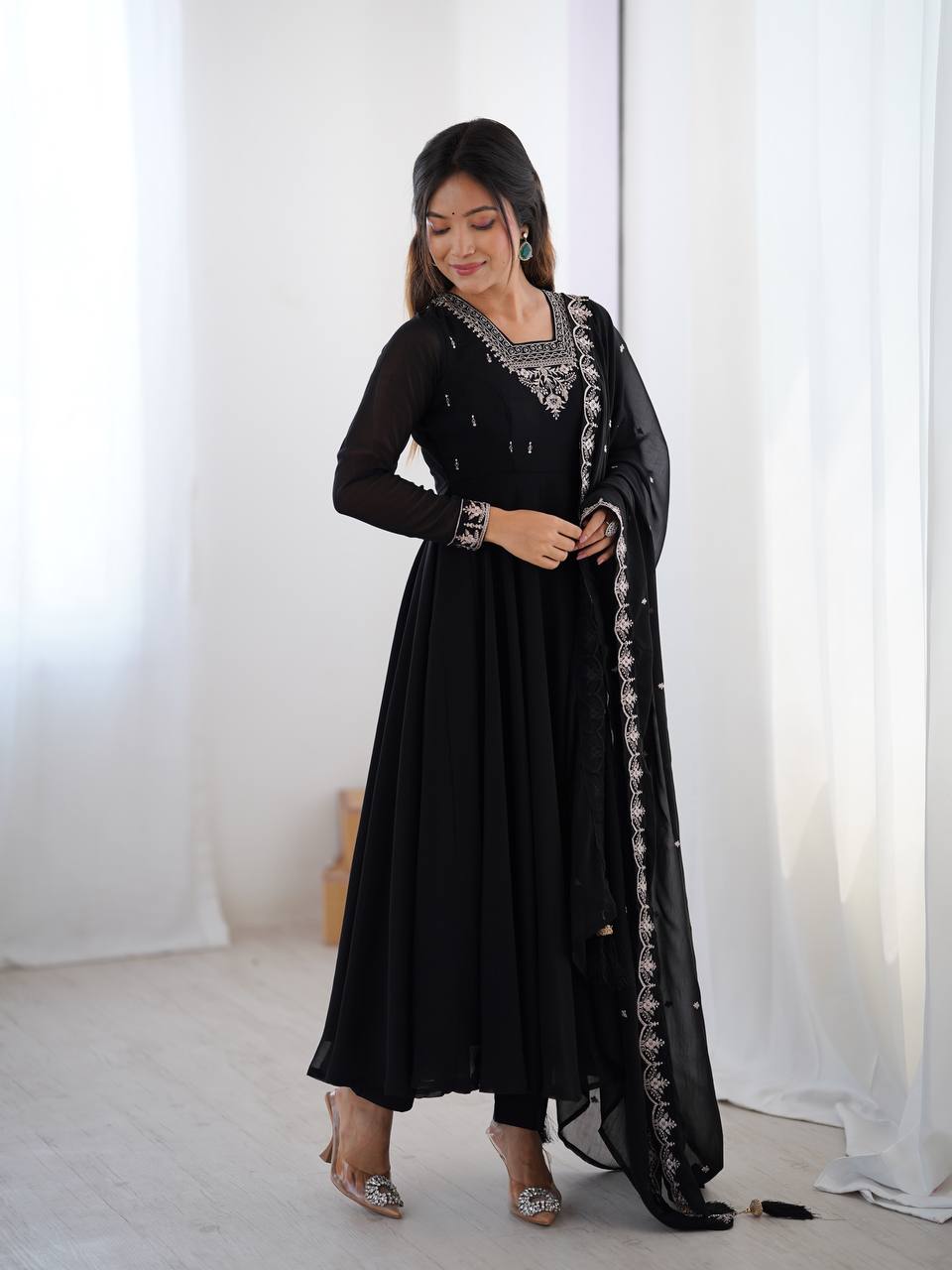HEAVY PURE SOFT FOX GEORGETTE FANCY EMBROIDERY BEADS AND JARI WORK