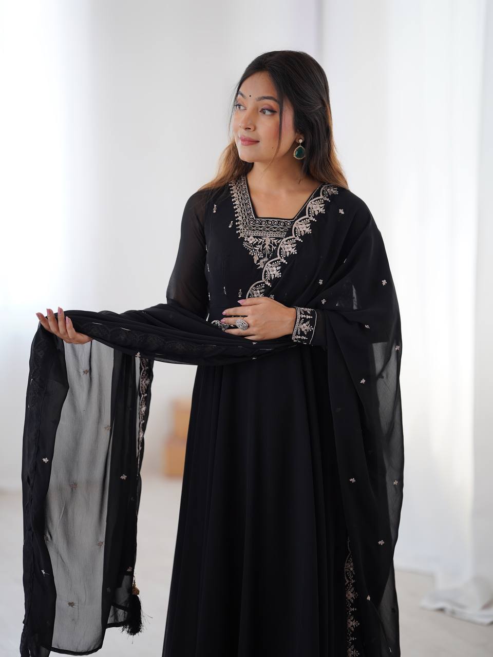 HEAVY PURE SOFT FOX GEORGETTE FANCY EMBROIDERY BEADS AND JARI WORK