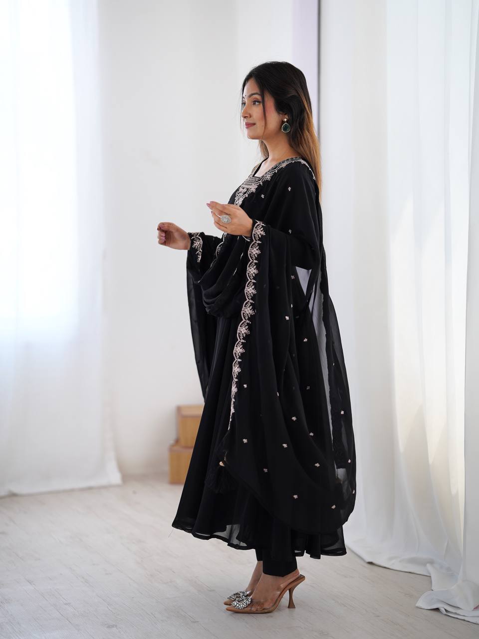 HEAVY PURE SOFT FOX GEORGETTE FANCY EMBROIDERY BEADS AND JARI WORK