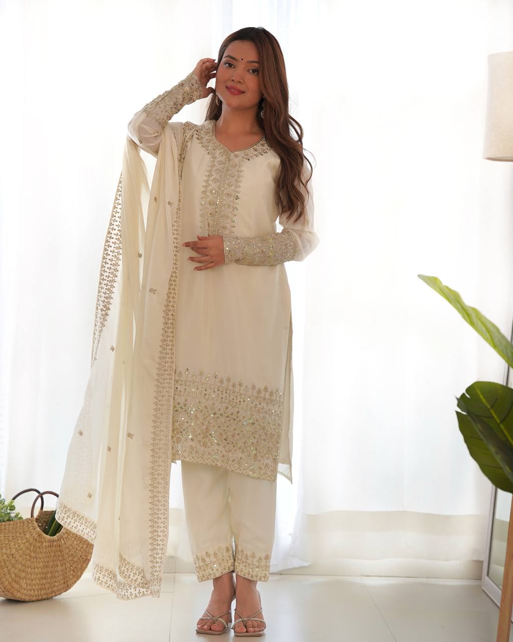 *PRESENTING NEW BEAUTIFUL PURE CHINON SILK FABRIC STRAIGHT FIT KURTA WITH DUPPTA SET,TROUSERS,READY TO WEAR*