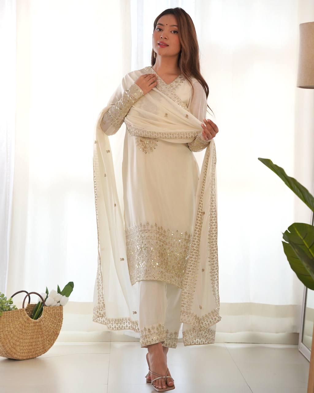 *PRESENTING NEW BEAUTIFUL PURE CHINON SILK FABRIC STRAIGHT FIT KURTA WITH DUPPTA SET,TROUSERS,READY TO WEAR*