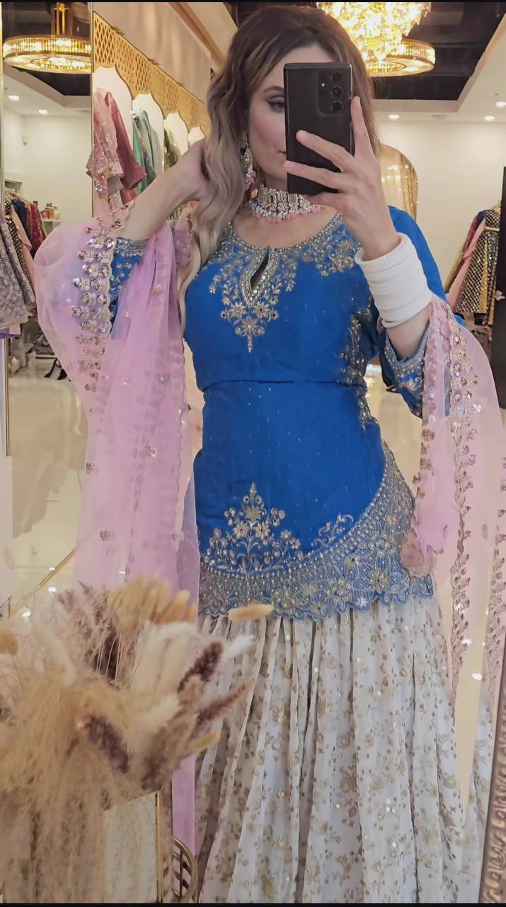 *Presenting New  Đěsigner Lehenga -Top In New Fancy Style*👌💕