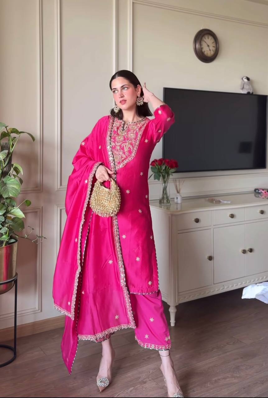 Presenting New Designer Long Pakistani Suit Top , Pant and Dupptta In Fancy Style