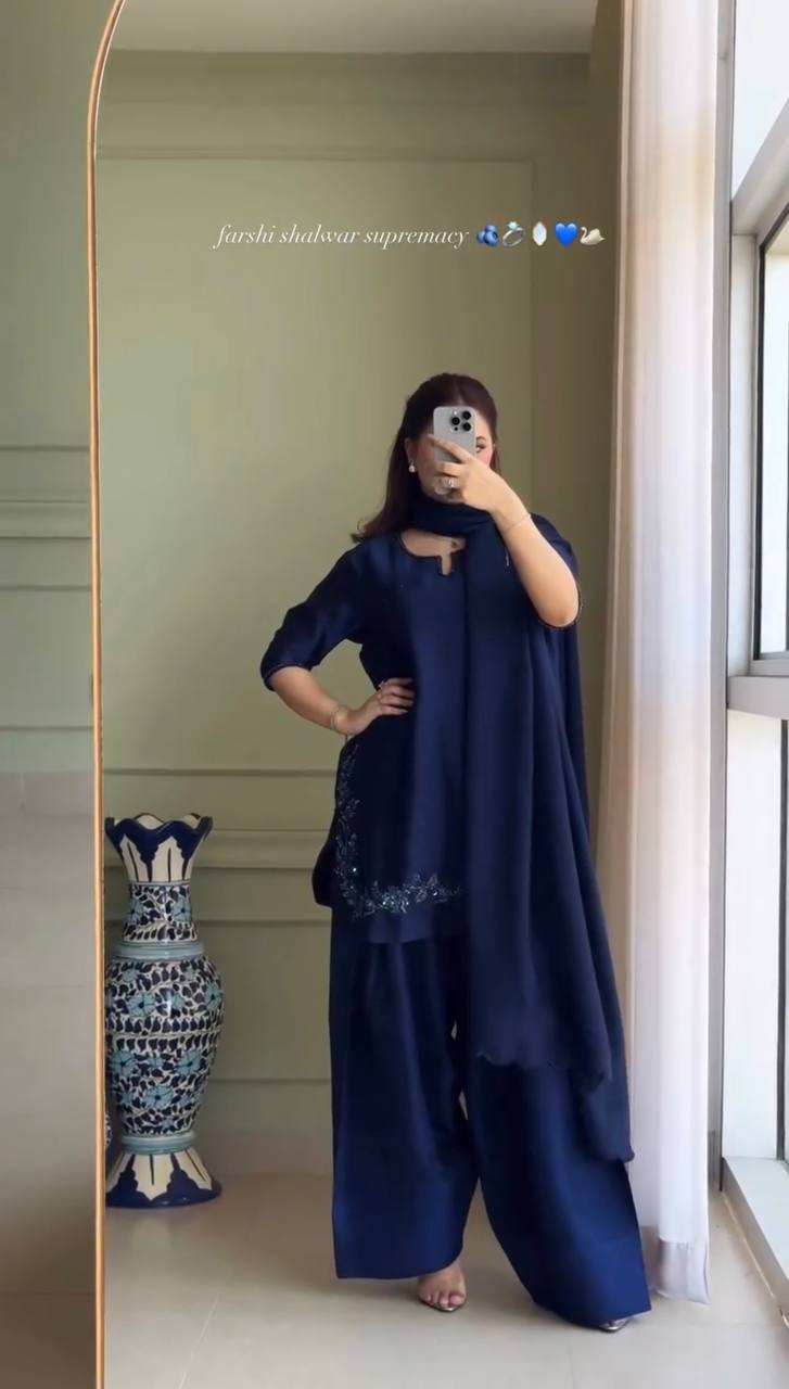 Đěsigner Party Wear Look top with farshi salwar
