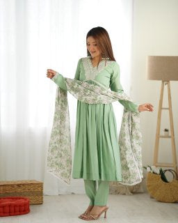 PRESENTING NEW PURE SOFT HEAVY ROMANSILK CHANDERI FABRIC NYRA CUT KURTA WITH DUPPTA SET,PENT READY TO WEAR*