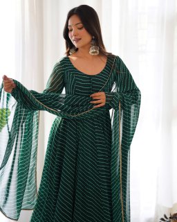 *PURE FOX GEORGETTE LAHERIYA PRINT FABRIC FULLY FLAIR ANARKALI,WITH DUPPTA SET,PENT READY TO WEAR*