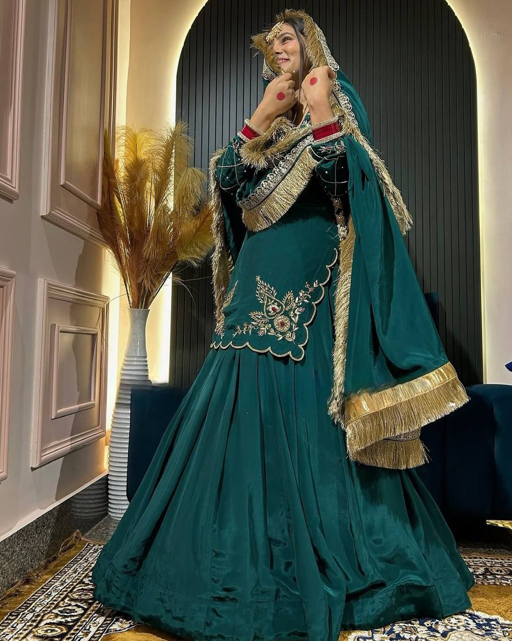 Elegant Handwork + Zari Detailing