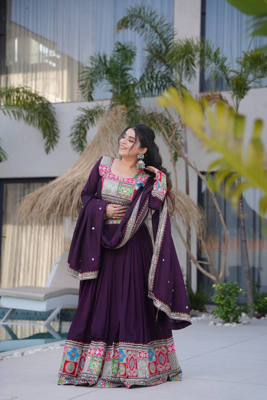 Real Modeling Lehenga Set – Party Wear with Dupatta