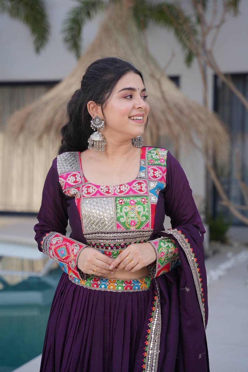 Real Modeling Lehenga Set – Party Wear with Dupatta