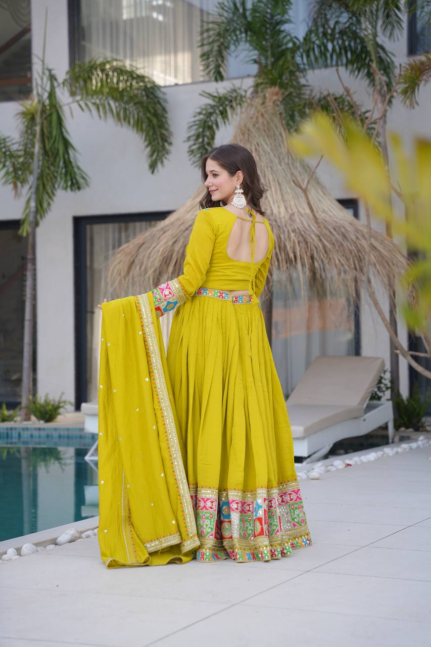 Real Modeling Lehenga Set – Party Wear with Dupatta